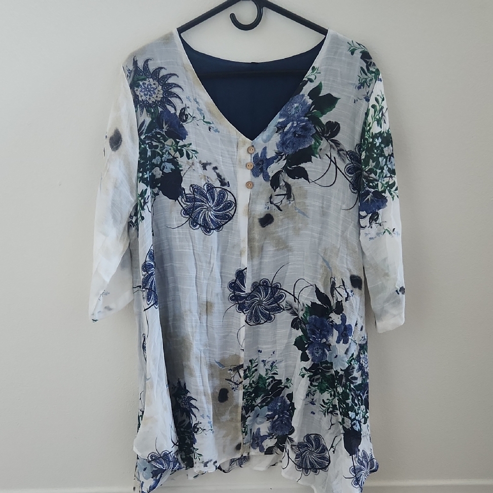 Floral V-Neck Women's Top - Blue and Green